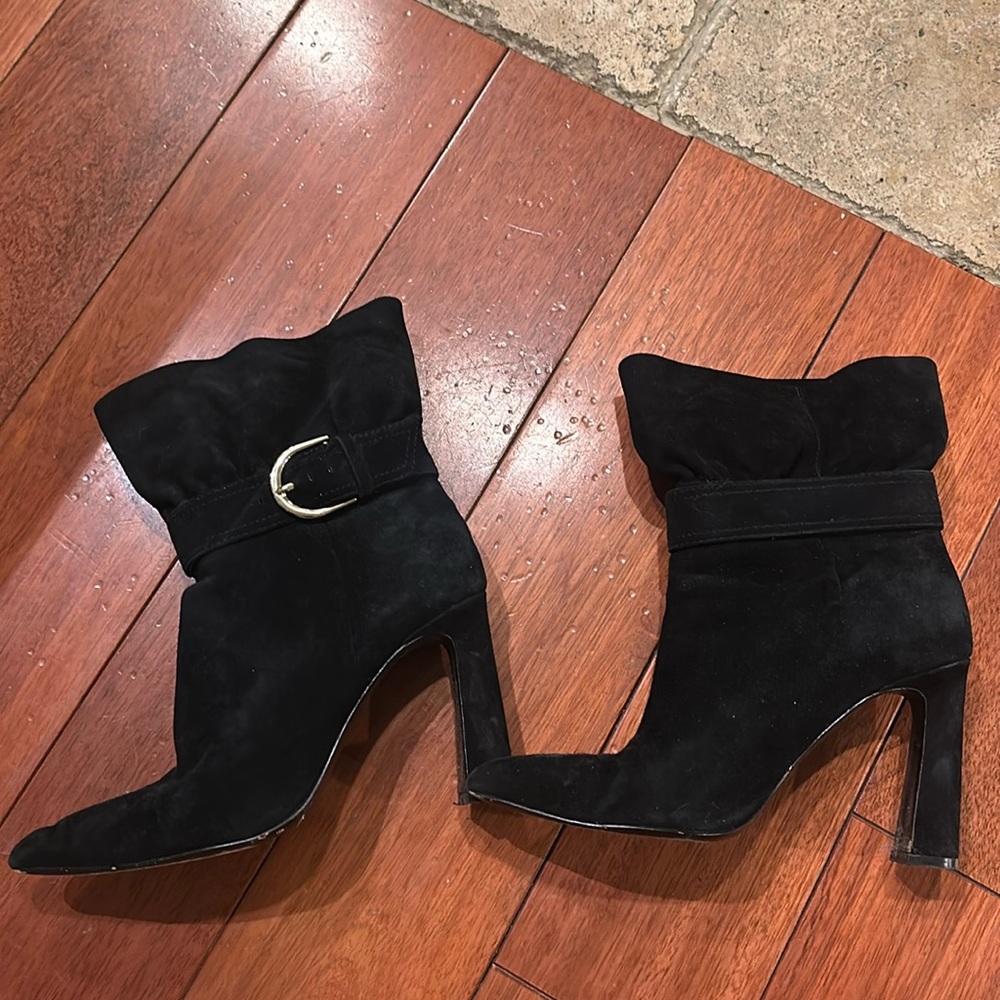 Joie booties size 8